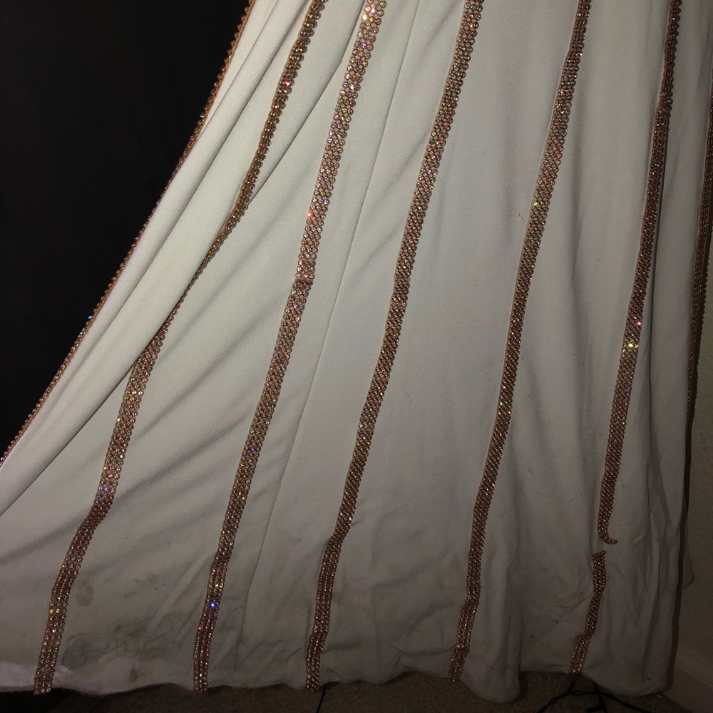 Prom Dress!! - Picture 3 of 6